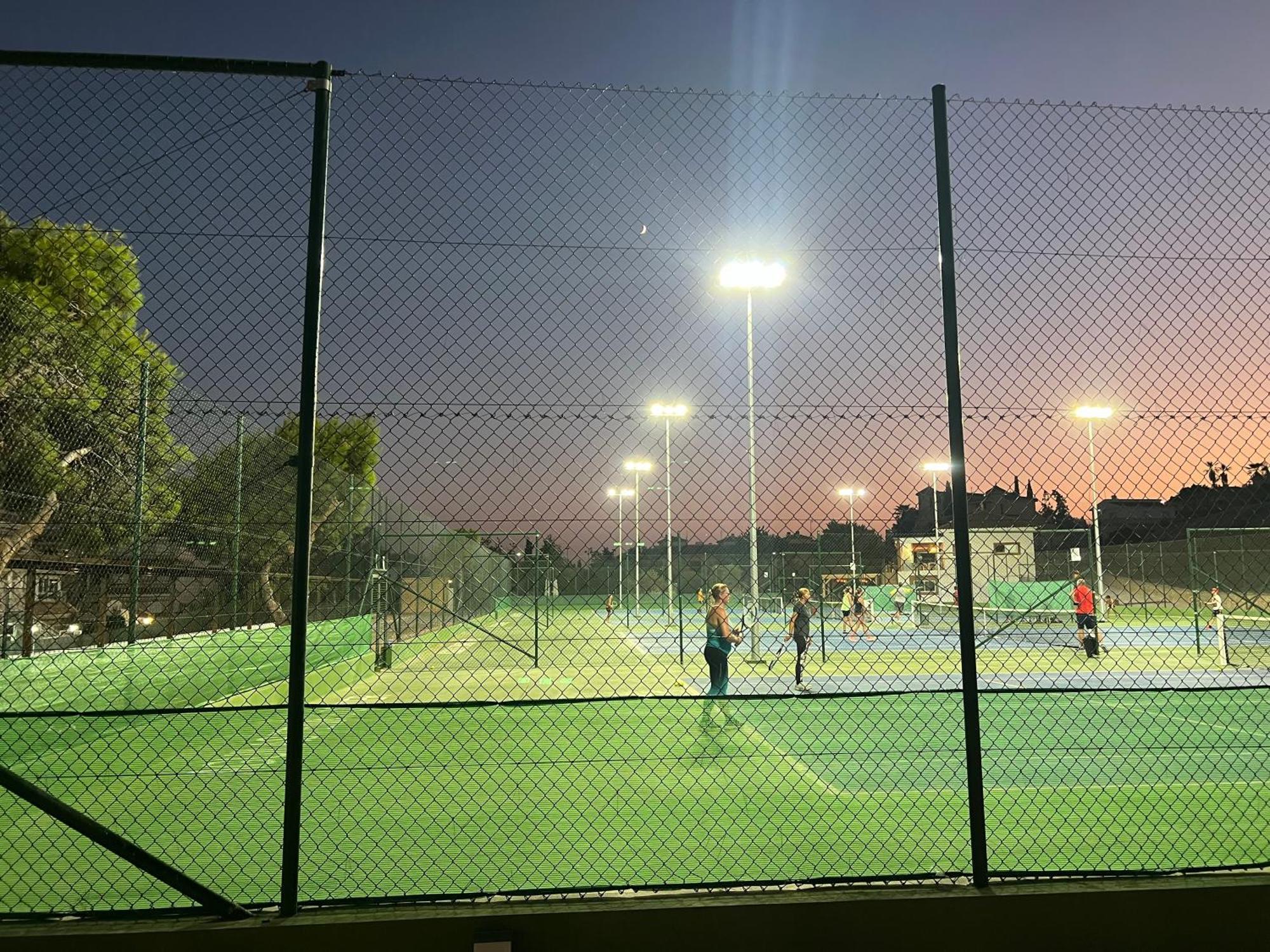 Piso Con Ac, Piscina Y Pista De Padel Y Tenis En Águilas Exteriér fotografie